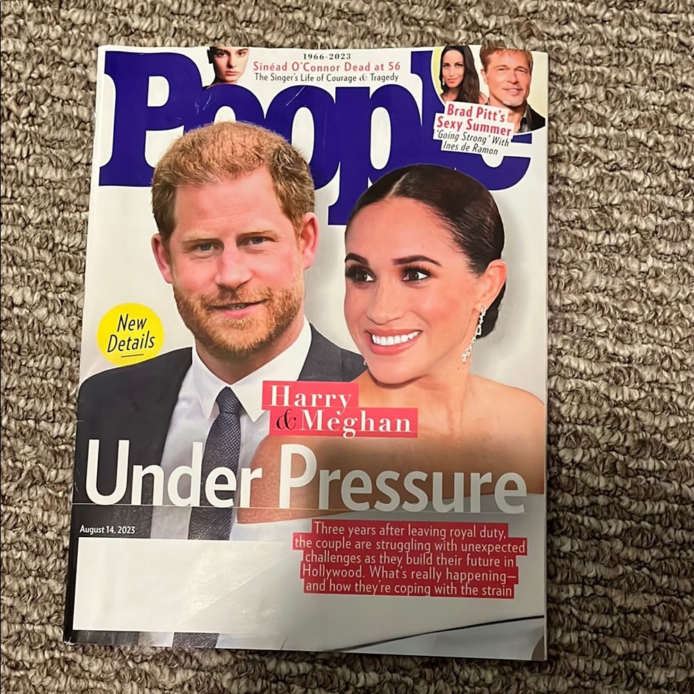 People magazine- Harry and Meghan issue- NWT